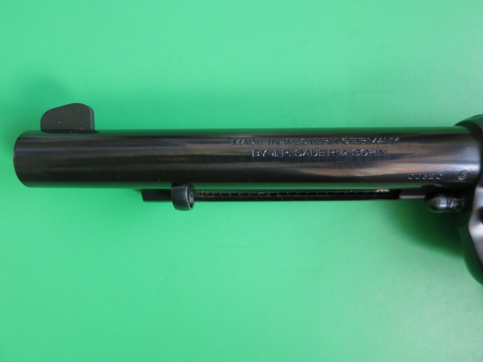 Western revolver, FJ. P. Sauer & Sohn, Western six-shooter, .45 Colt, collector's condition #67, image 4 of 11