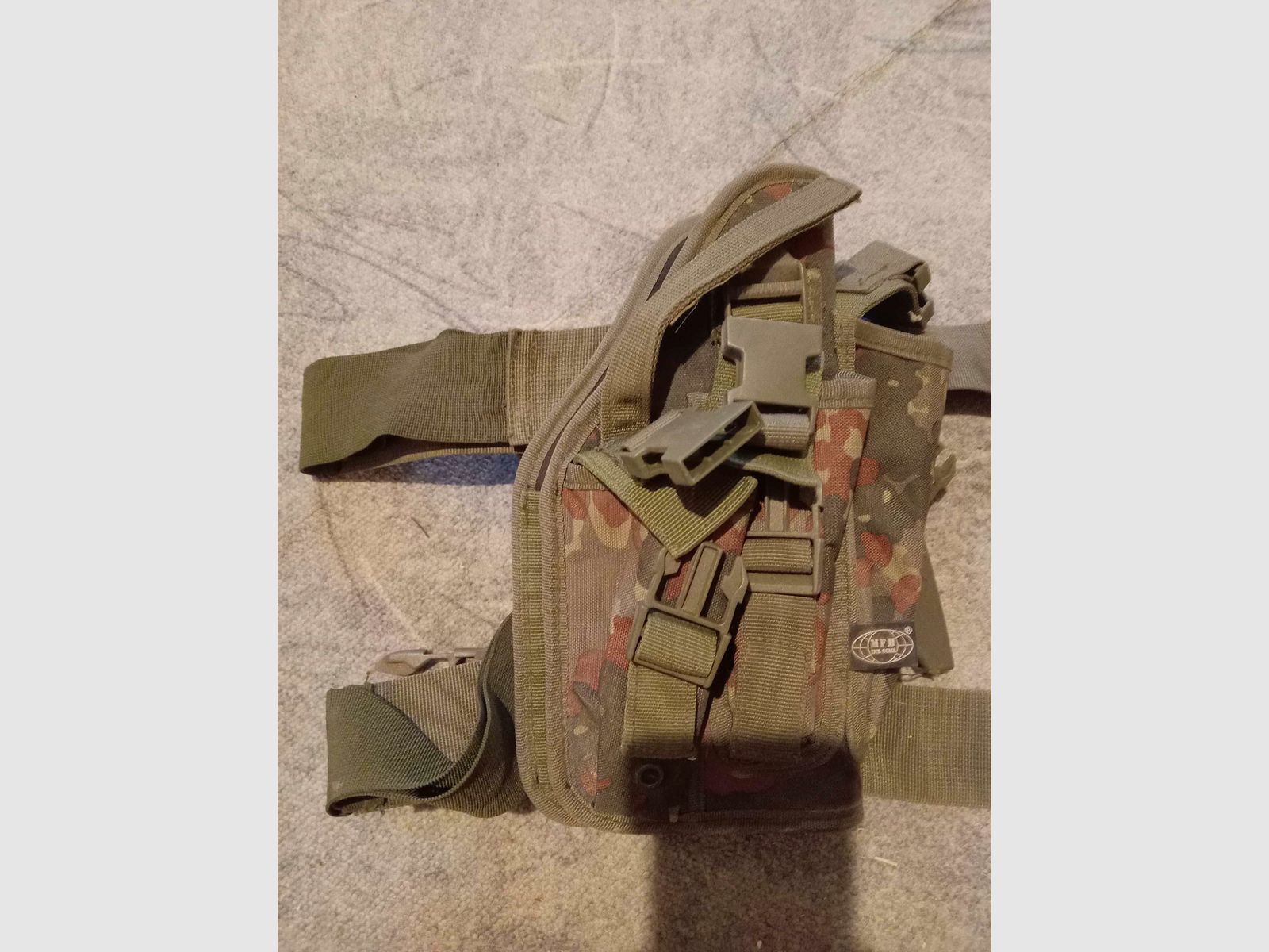 Fondina per pistola   Fondina per coscia