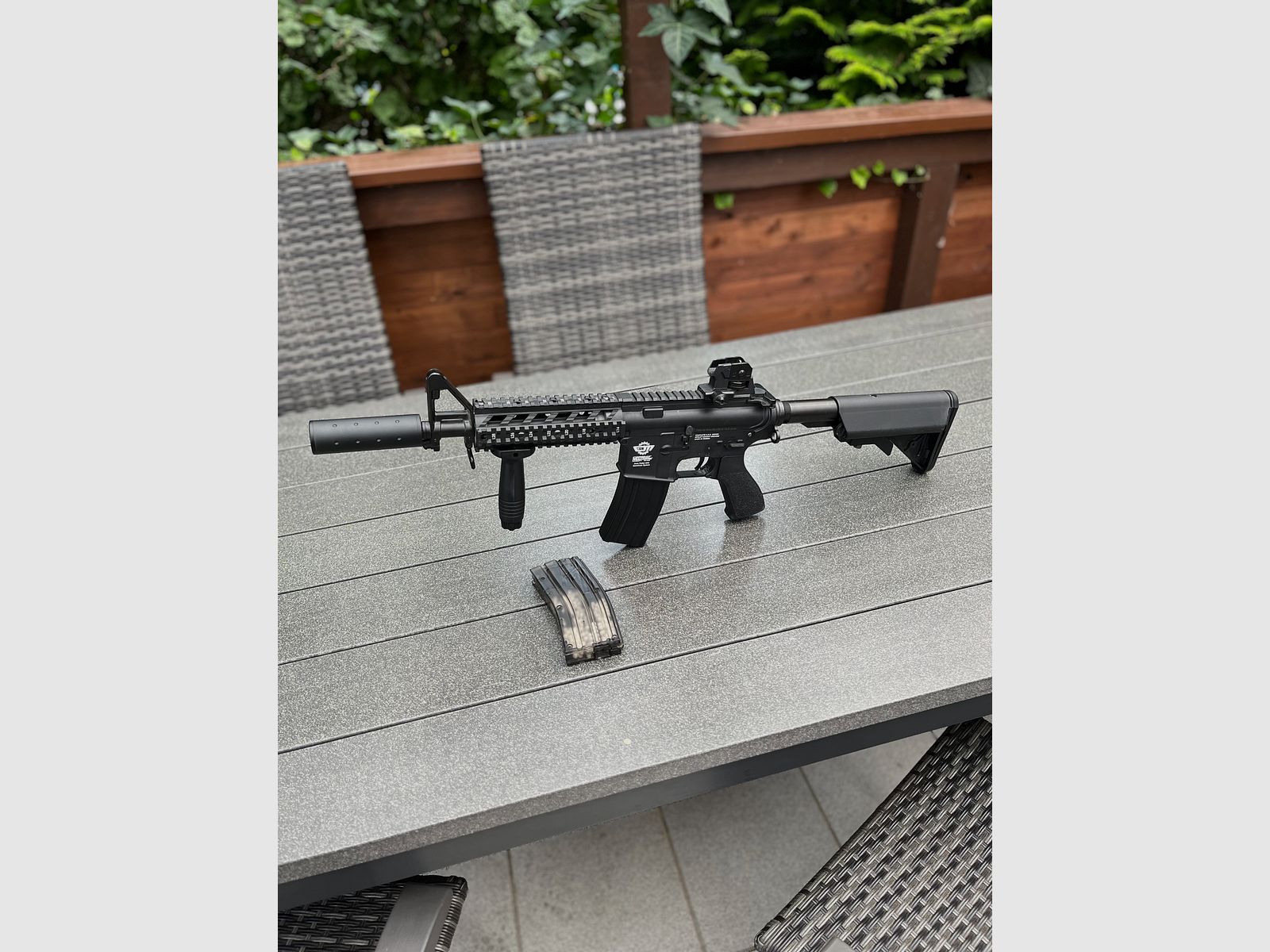 G&G CM16 Raider 0,5 Joule mit Zubehör – Top Zustand