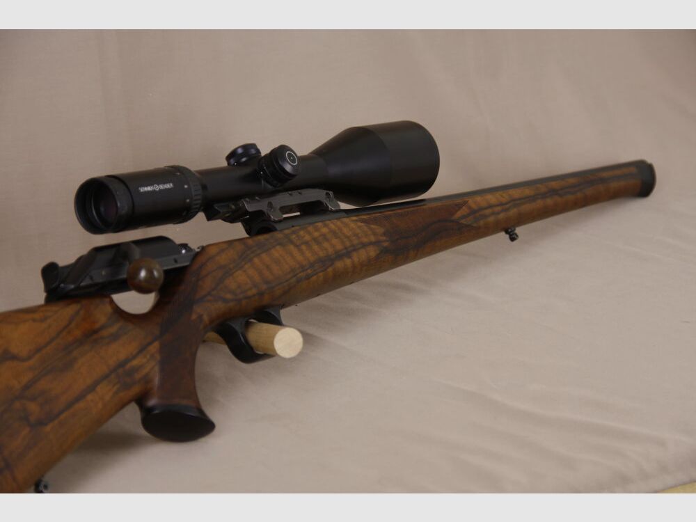 Blaser Blaser R93 Stutzen // CUSTOM MADE Handschäftung !! TOP Holz!!