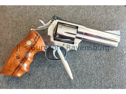 Smith & Wesson 686 4"	 .357Mag