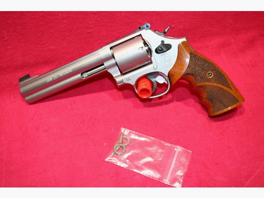 Smith & Wesson	 Mod. 686 International