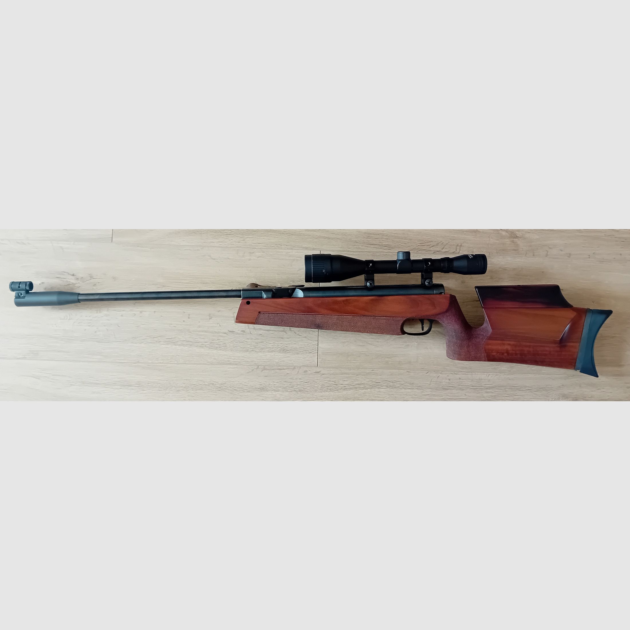 Luftgewehr Walther Modell LGR Rechtsschaft verstellbar mit Zielfernrohr 