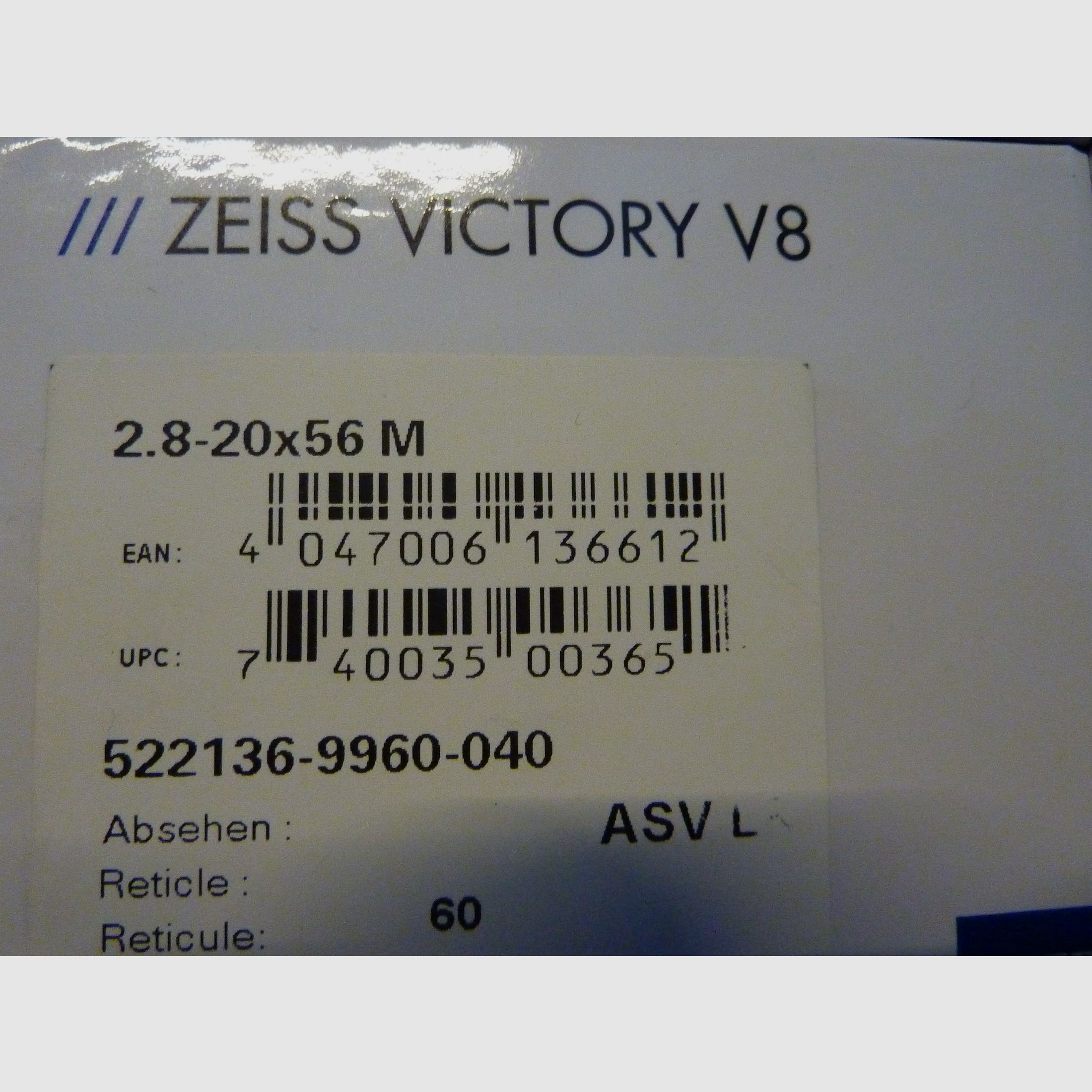 ZEISS VICTORY V8 telescopio 2.8-20x56 con ASV, reticolo illuminato 60 con montaggio a sella Blaser