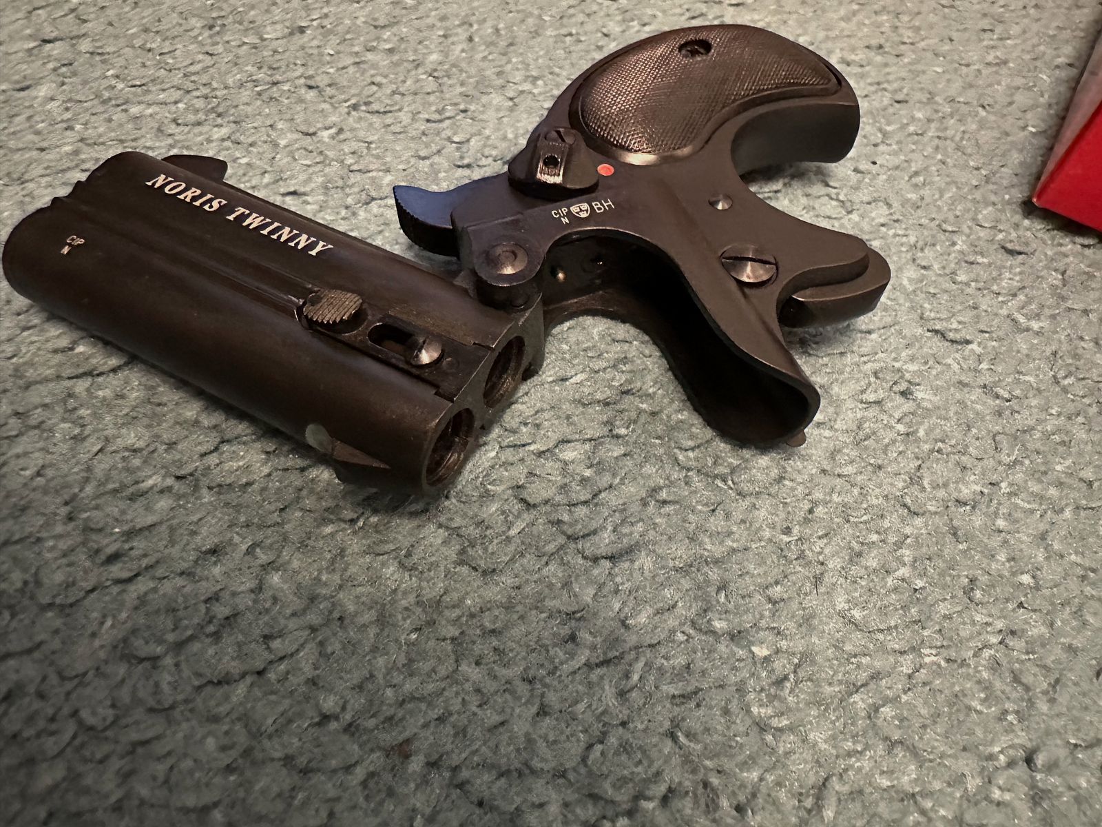 Deringer Noris Twinny