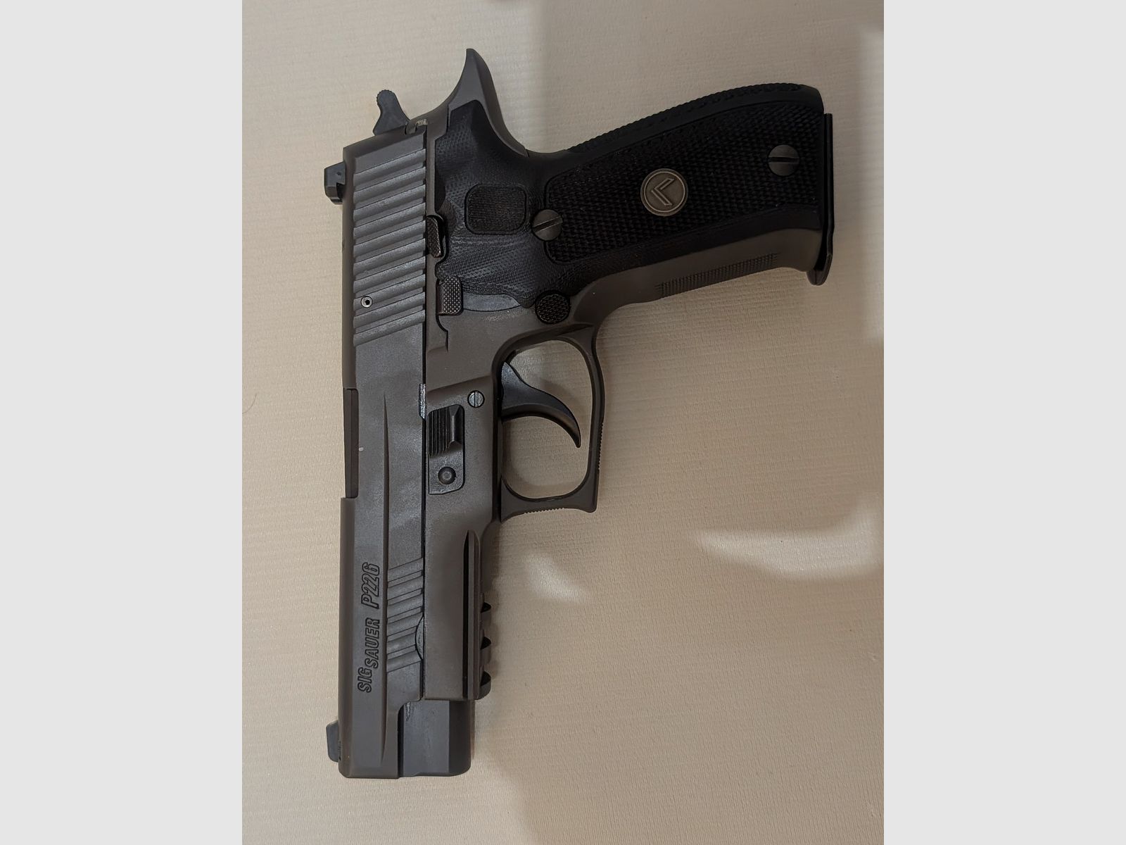 Sig Sauer P226 Legion DA/SA 9mm Luger