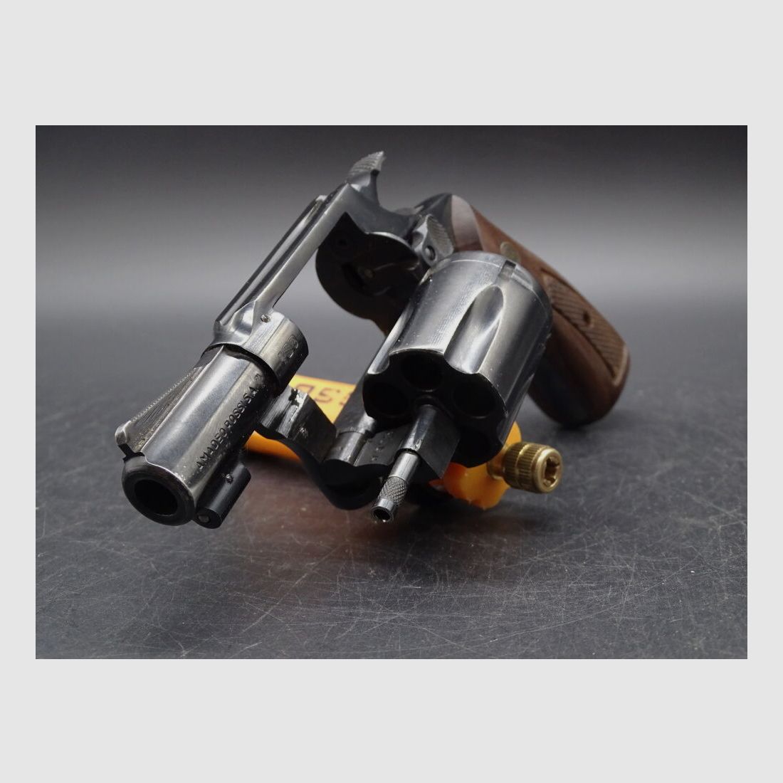 Revolver Rossi M27 Calibro .38 Special 2 pollici M27, immagine 3 di 3