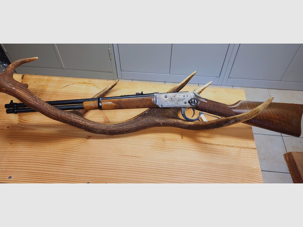Winchester 1874 Modèle Anniversaire 1776-1976