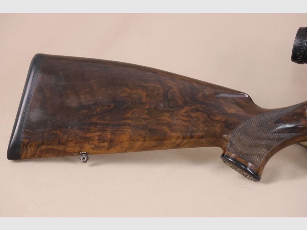 Blaser R93 Luxus // bel. Zeiss-Zielfernrohr // Holzkugel