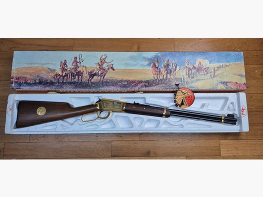 Belle et très rare Winchester Commémorative type 1894 en 22LR – Modèle 94 22 collector « CHEYENNE » – 5000 exemplaires (!) – Arme de 1977 – 9 coups – RARE Boite d&rsquo;origine en TBE – État quasi neuf – TBE+