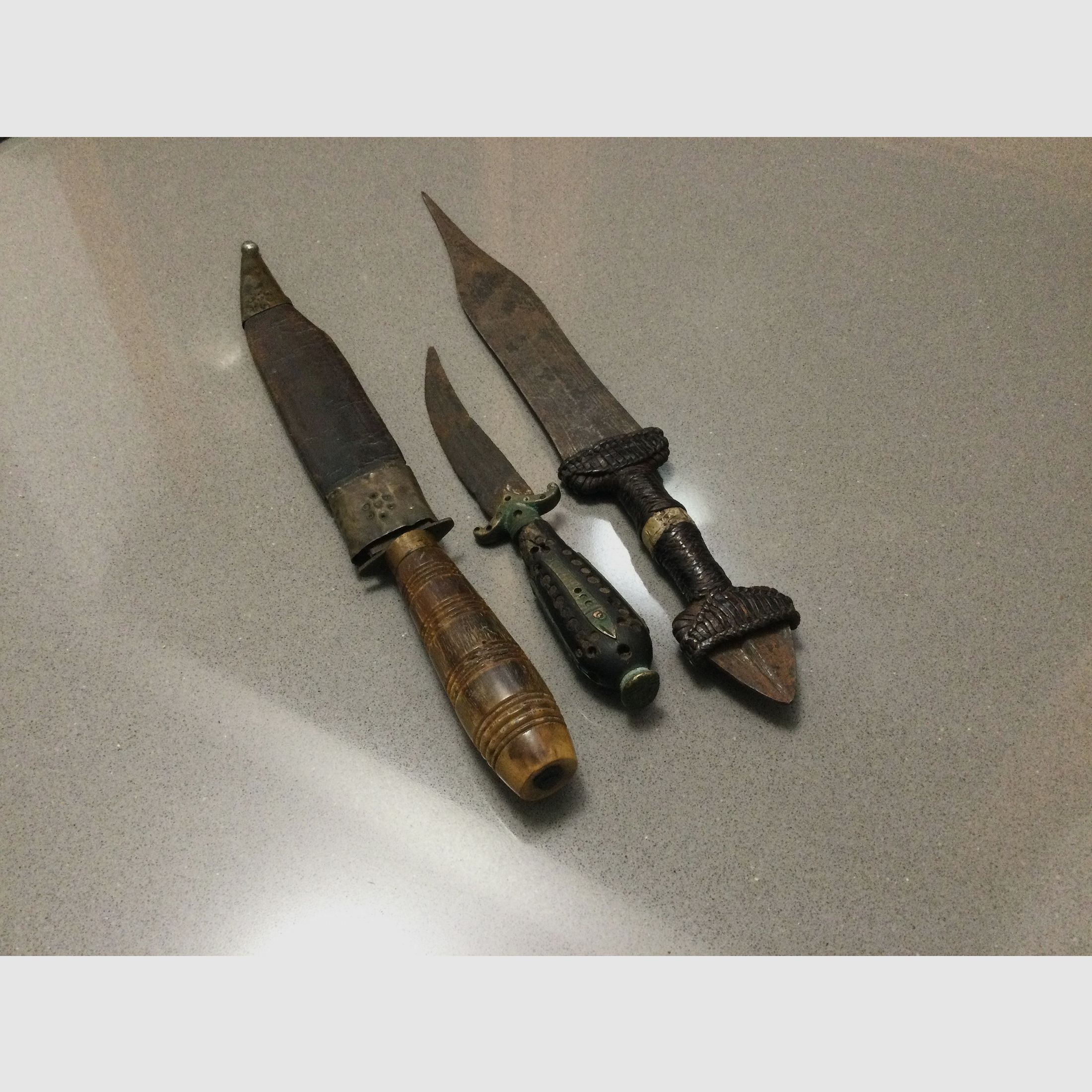 Messer, Dolch, uralt, museales Konvolut. Sammler, Liebhaber