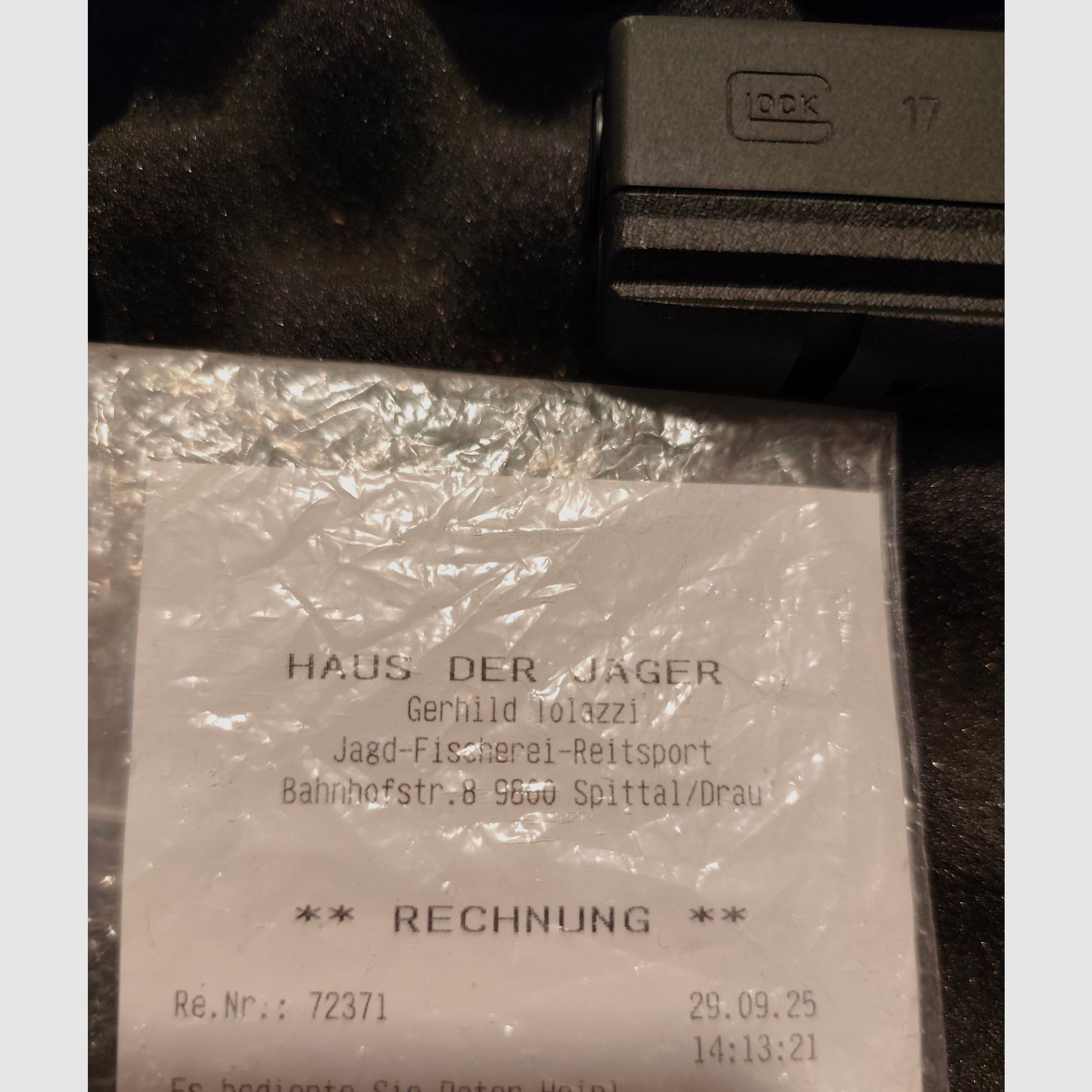 Glock 17 CO2 GBB pistol (caliber 4.5mm)