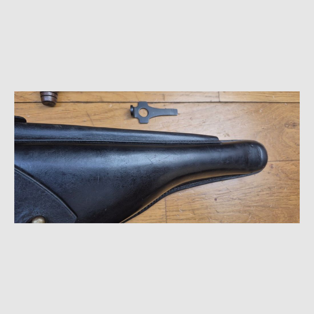 Sehr schönes Etui für Pistol Luger P04 der Marine – Herstellung LOH Söhne in Berlin – Erstes frühes Modell – Schlüsselwerkzeuge DMW und Marine-Rute – Hochwertiges, sehr weiches Leder in ausgezeichnetem Zustand an allen Nähten – Mit seinem sehr seltenen Tragegurt! - TBE++, Bild 7 von 23