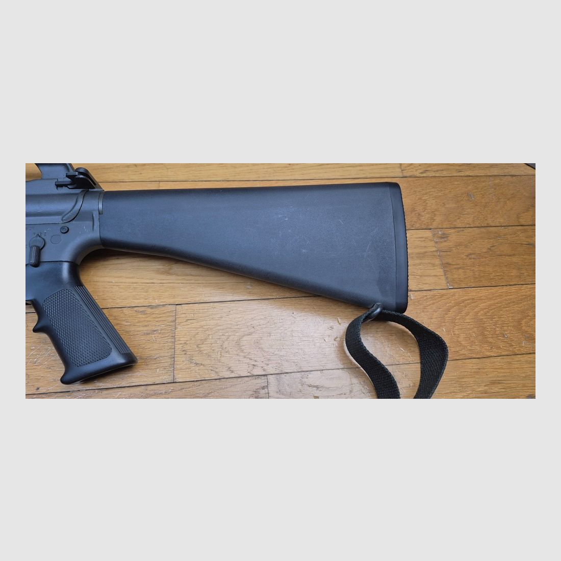 Sehr schöne Colt AR15 A2 Sporter II Repetierbüchse – Kaliber 222 rem. – 100% Colt Herstellung um 1985 – Zwischen der M16 A1 und der M16 A2 im Colt Stammbaum – Exzellente Standwaffe von hoher Qualität für Fans der AR15 Plattform – TBE++, Bild 3 von 43