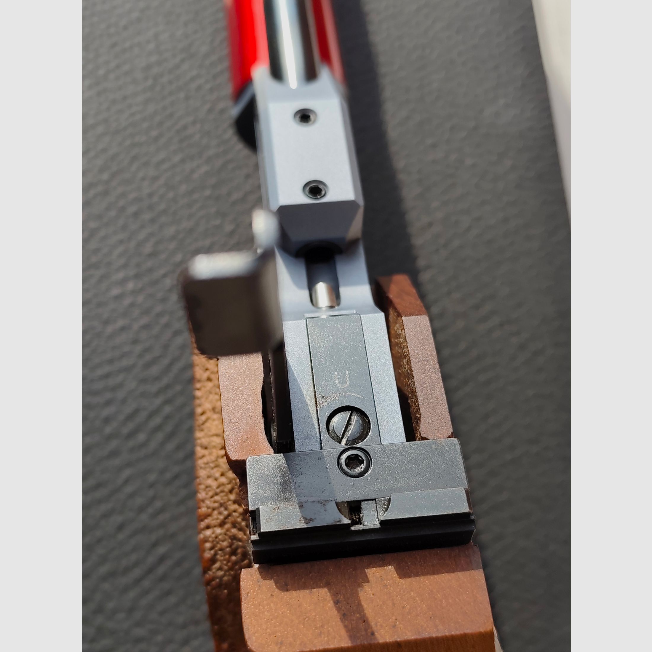 Morini Matchluftpistole C. Arm 162F