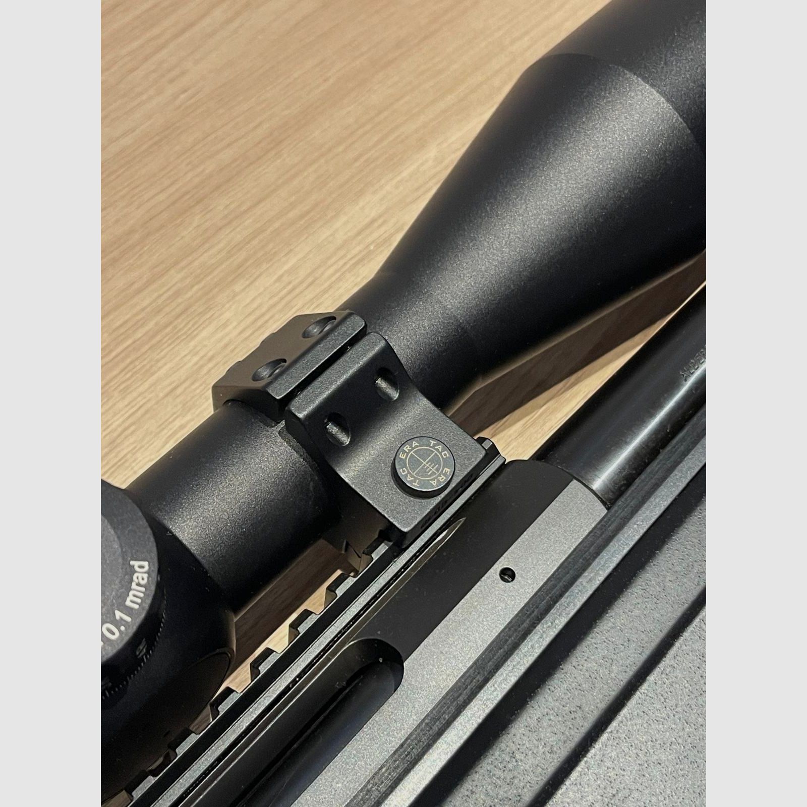 SAKO TRG 22 (.308 Win) + Kahles K 624i CW 6-24x56 Mil4 + ERATAC + SAKO Mündungsbremse + ATLAS BT65-NC + Picatinny Schiene + Tasmanian Tiger Gewehrtasche