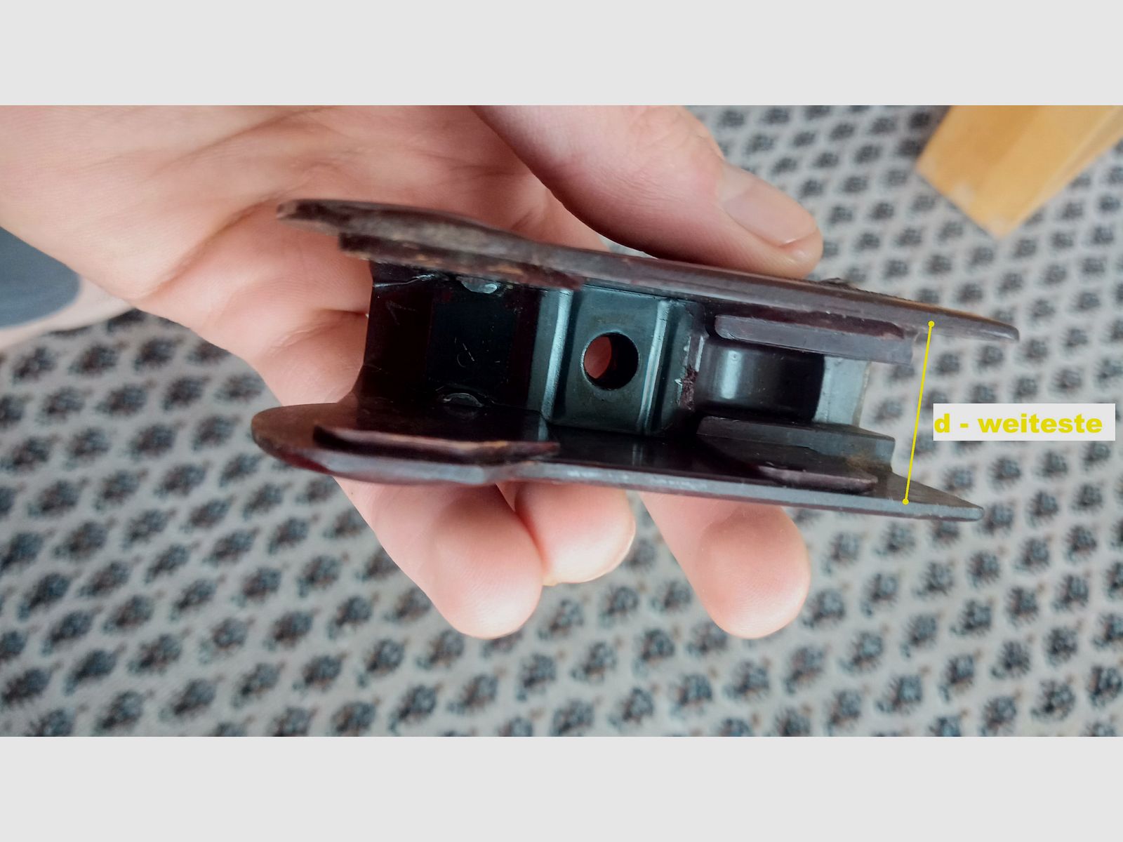 Griffschale für 9x18 Makarov PM feinstes sowjetisches Bakelit