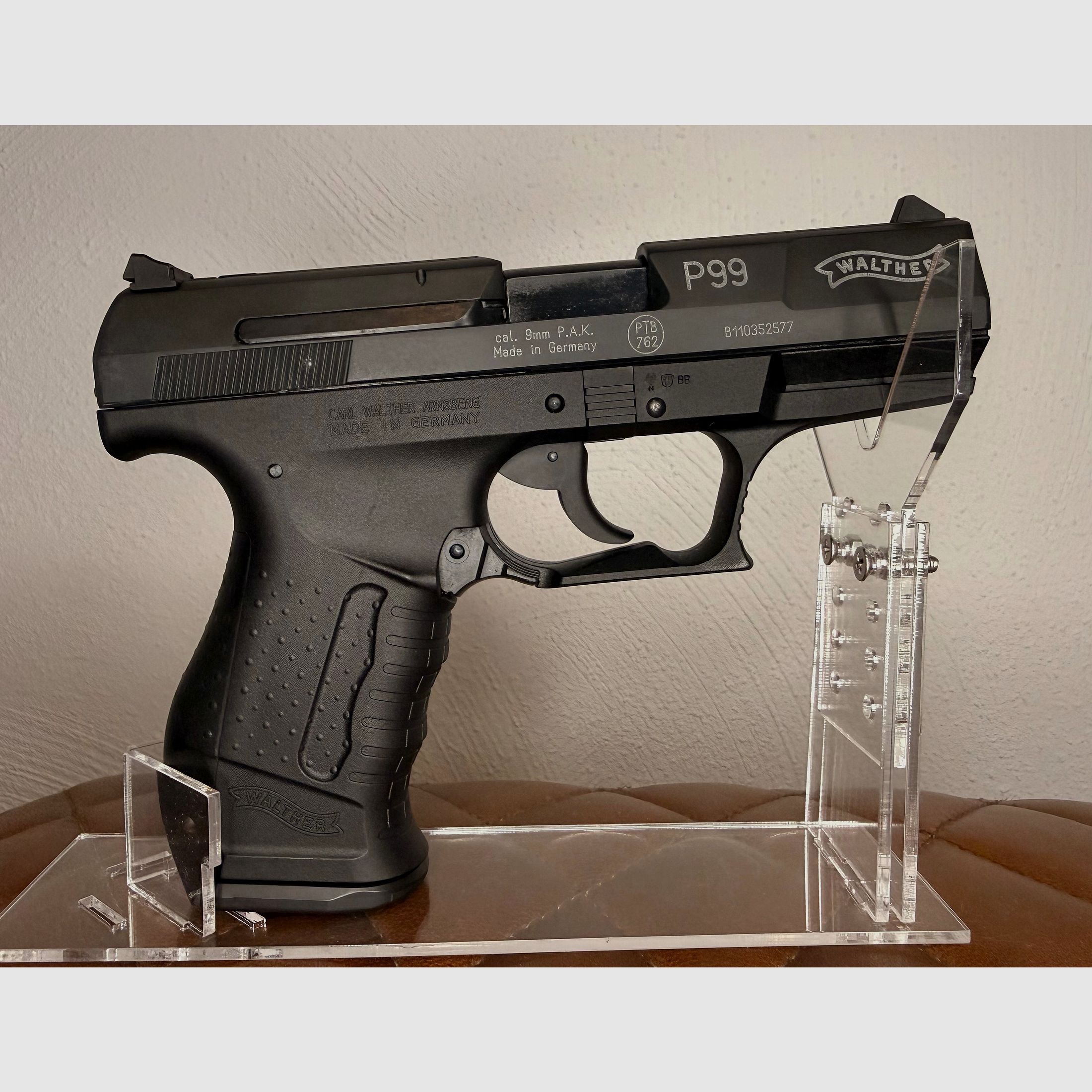 Walther P99 mit zwei Magazinen und Koffer PAK