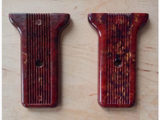 Achter RPG-7 handgrepen van Bakeliet uit 1971 bij elkaar horend