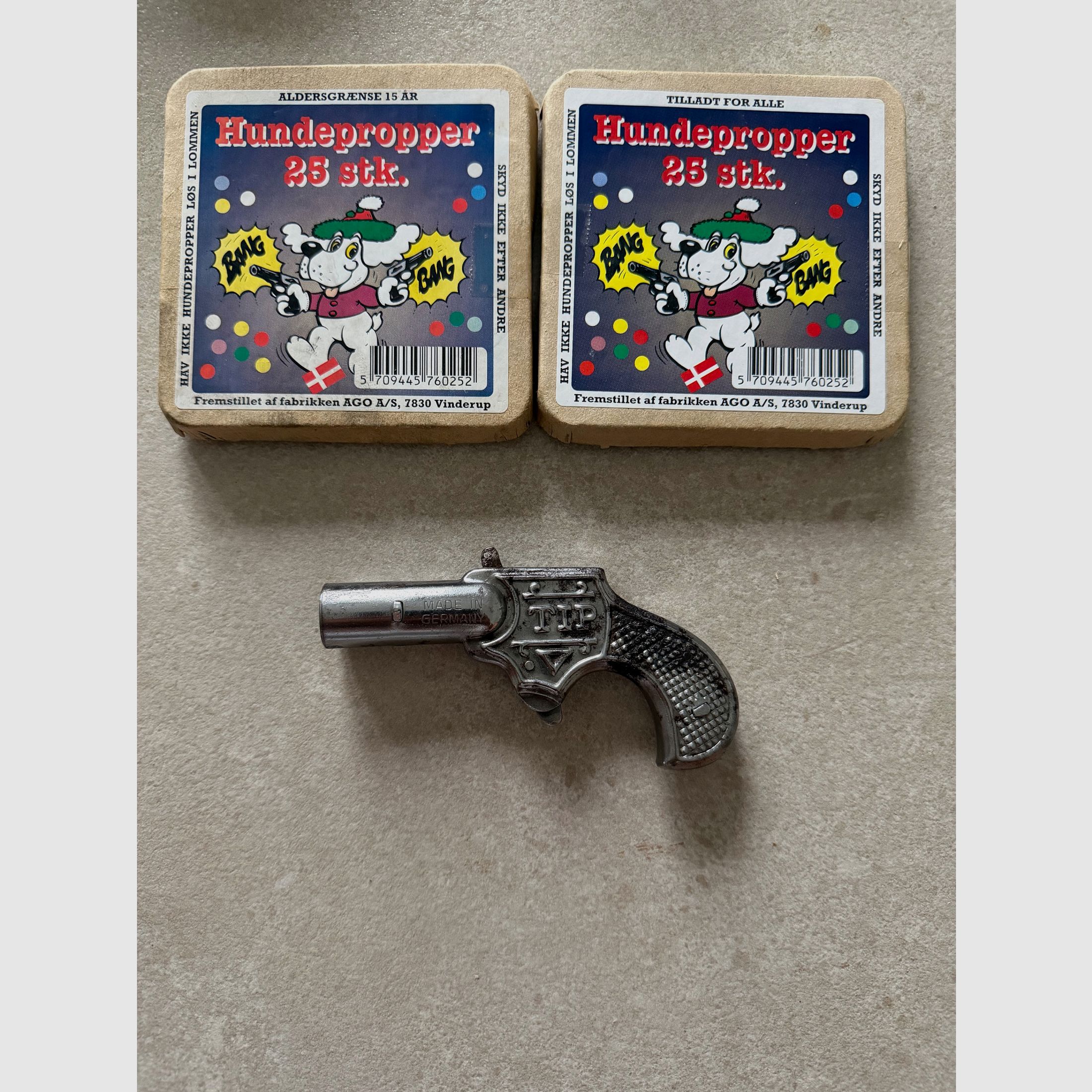 Pistolina a salve TIP degli anni 1920-1930 con cartucce a salve, immagine 1 di 3