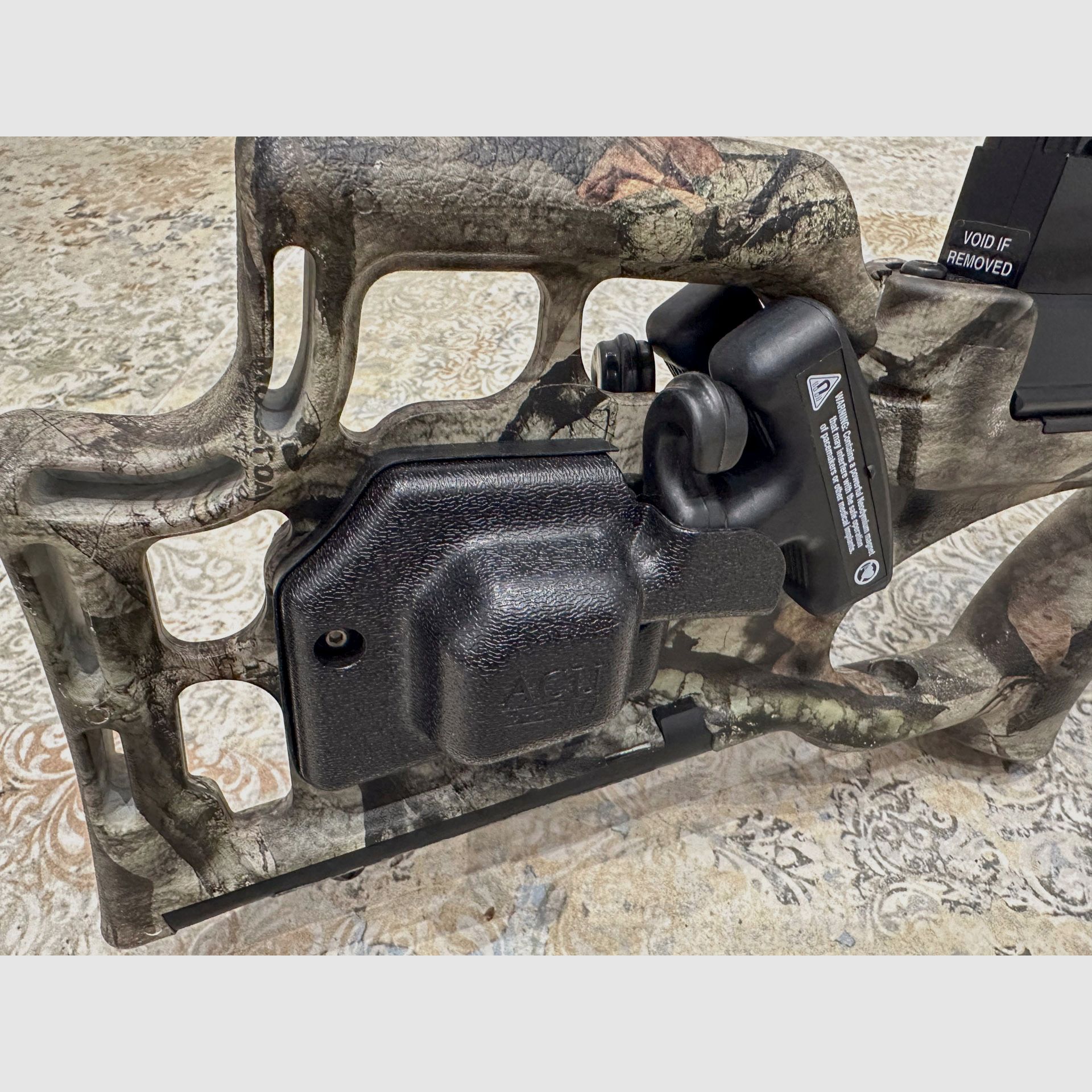 TenPoint Shadow Ultra Lite (350 FPS) inkl. TenPoint Rangemaster Pro 2-6 x 32 - Armbrust