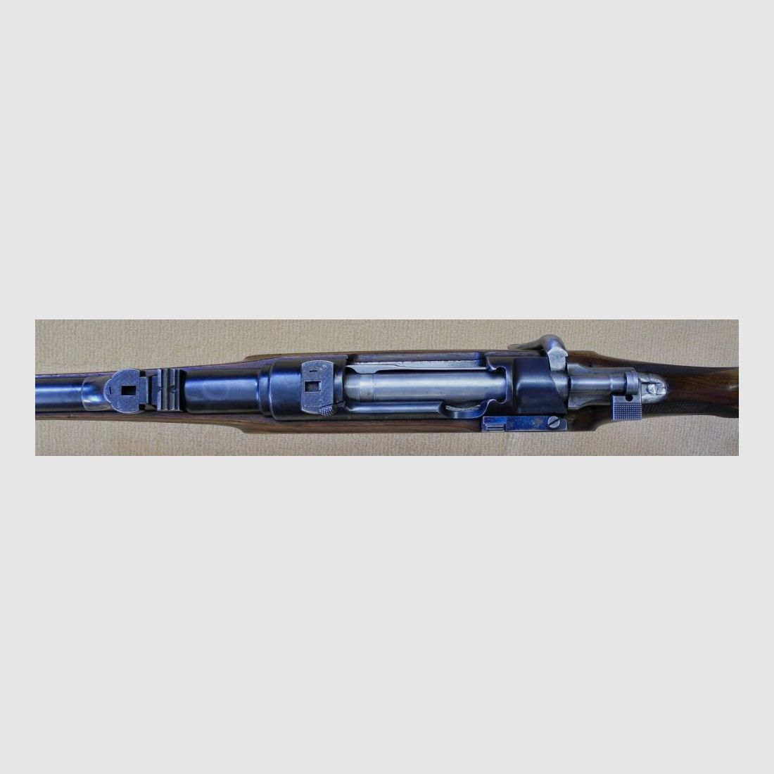 D W M	 98er