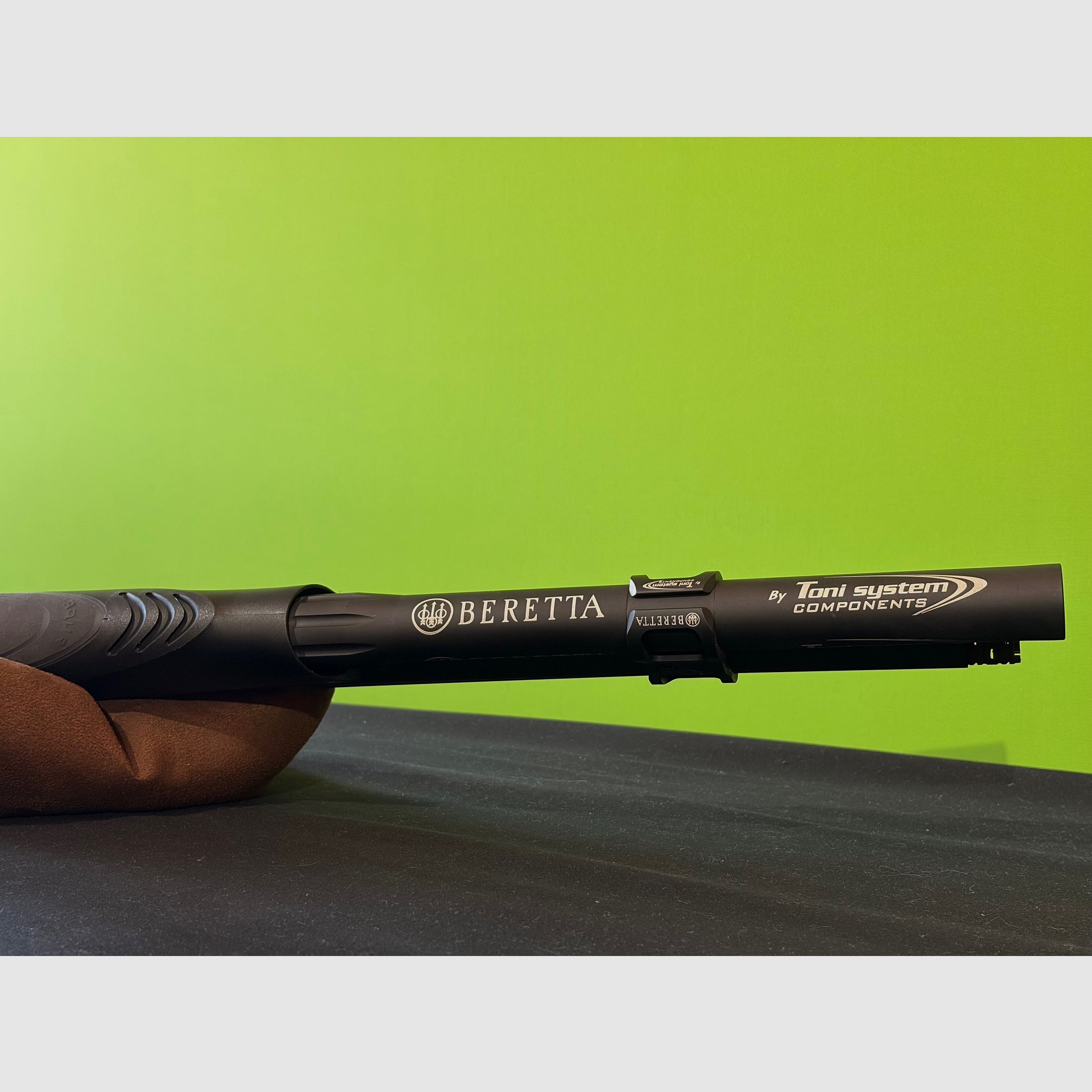 Beretta 1301 Comp Pro 12/76 con Burris FastFire 2, Picatinny Rail & Optimachoke HP Ported