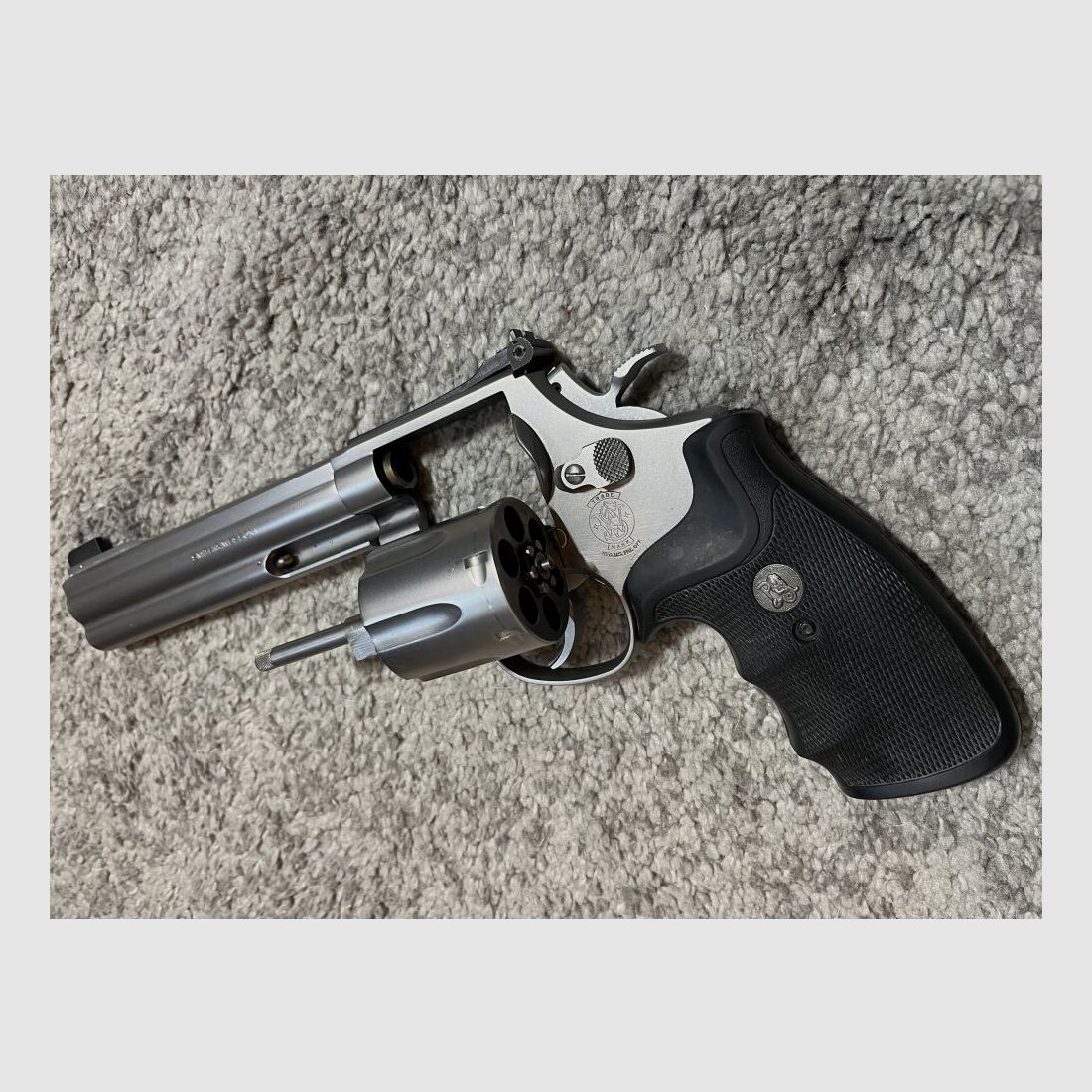 Smith&wesson 686/3 6zoll Brushed Stainless. Target Champion