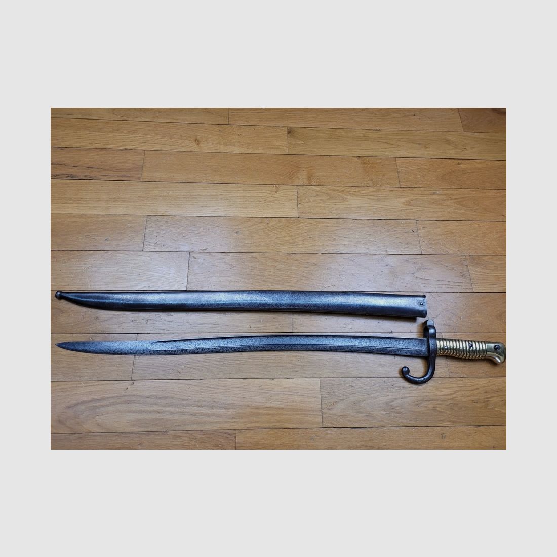 Très belle baïonnette Chassepot pour fusil modèle 1866 – à l&rsquo;infanterie de Marine – Poinçon à l&rsquo;ancre – Manufacture de Châtellerault – Juillet 1873 au numéro TBE +, image 6 sur 19