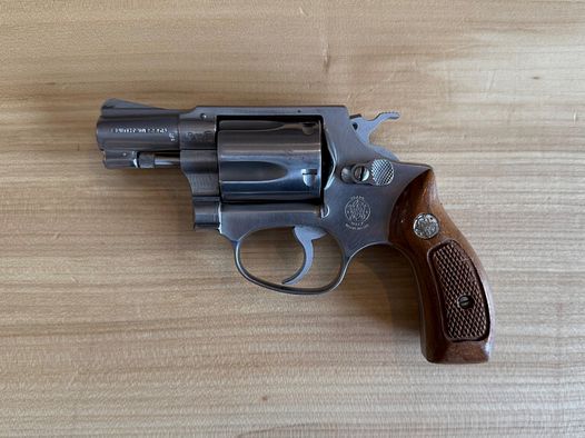 Smith & Wesson Kal. 38 S&W SPL - stainless