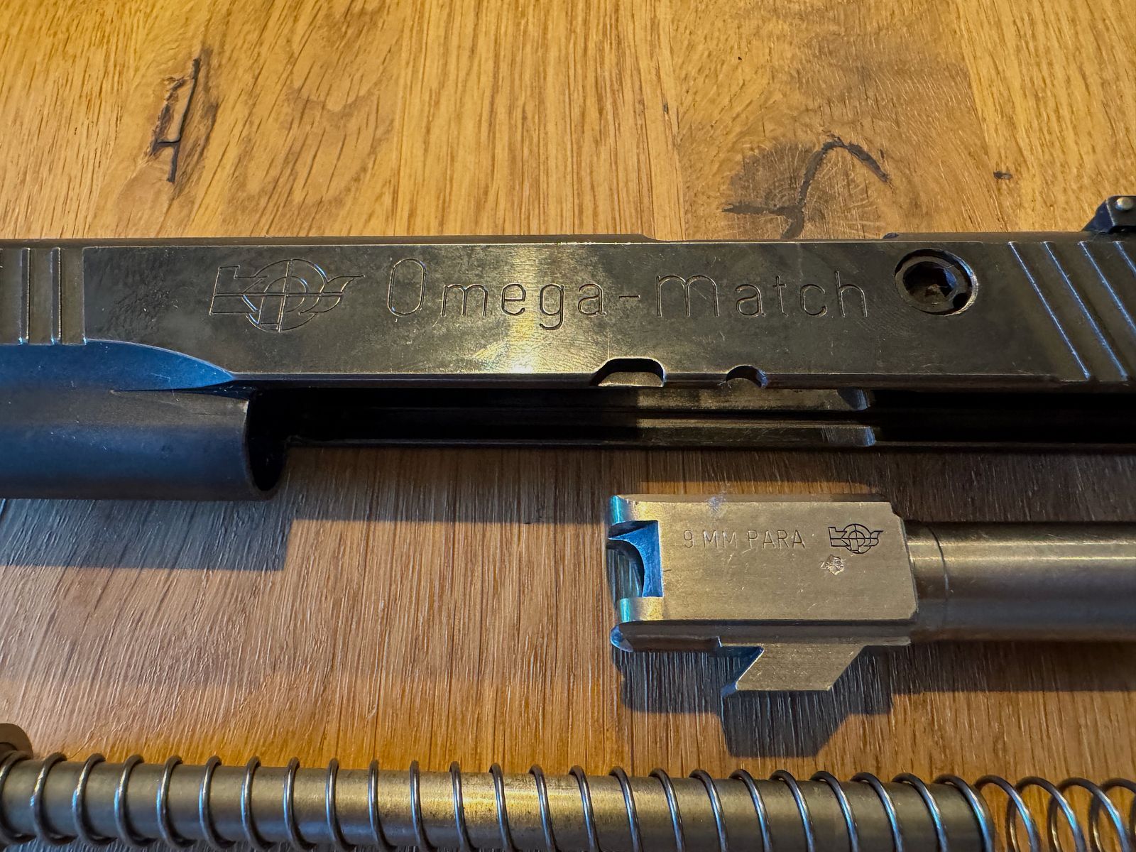 KPS Omega Match – .45 ACP + 9 mm Wechselsystem, je 2 Magazine