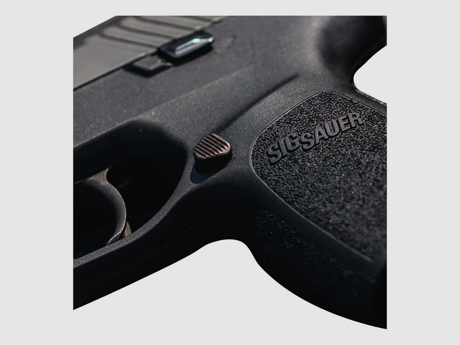 Magpul SG9 Enhanced Magazine Release Sig P320, Bild 3 von 3