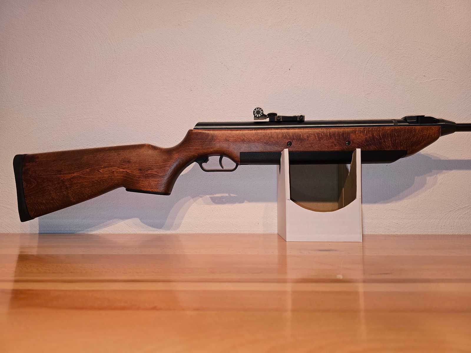 Luftgewehr Browning Airstar 200 mit offener Visierung im Kaliber 4,5 mm ( Starrlauf / Federdruck mit elektrischem Spannvorgang )