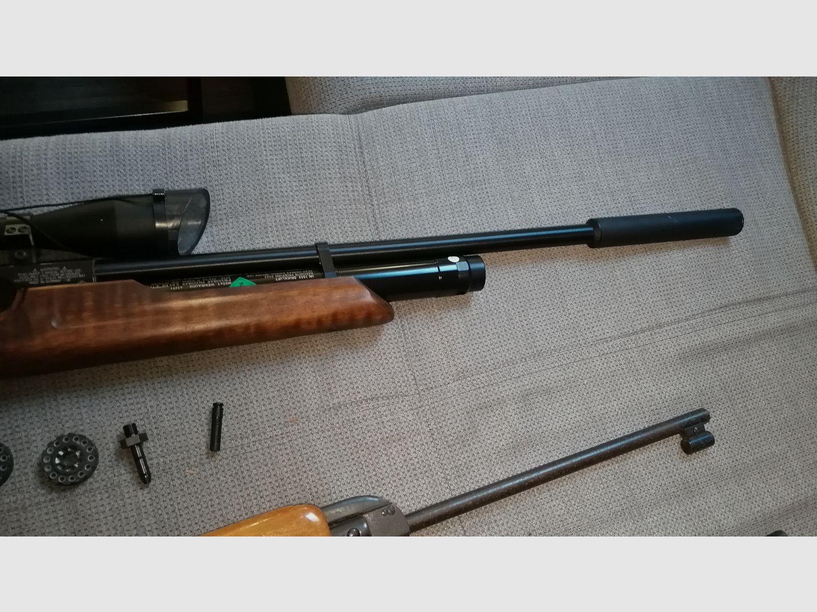 Incienso HW 100 T FSB con bomba de aire comprimido M 220 con mira telescópica, silenciador y accesorios (ver fotos) + 2 rifles de aire más antiguos como regalo