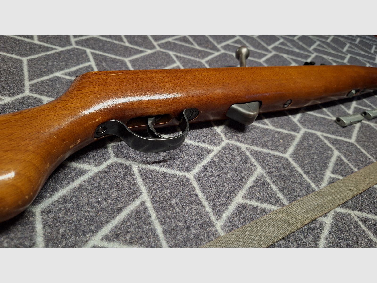 ¡Haenel Suhl 310 DDR-GST carabina de aire comprimido con 2 cargadores!