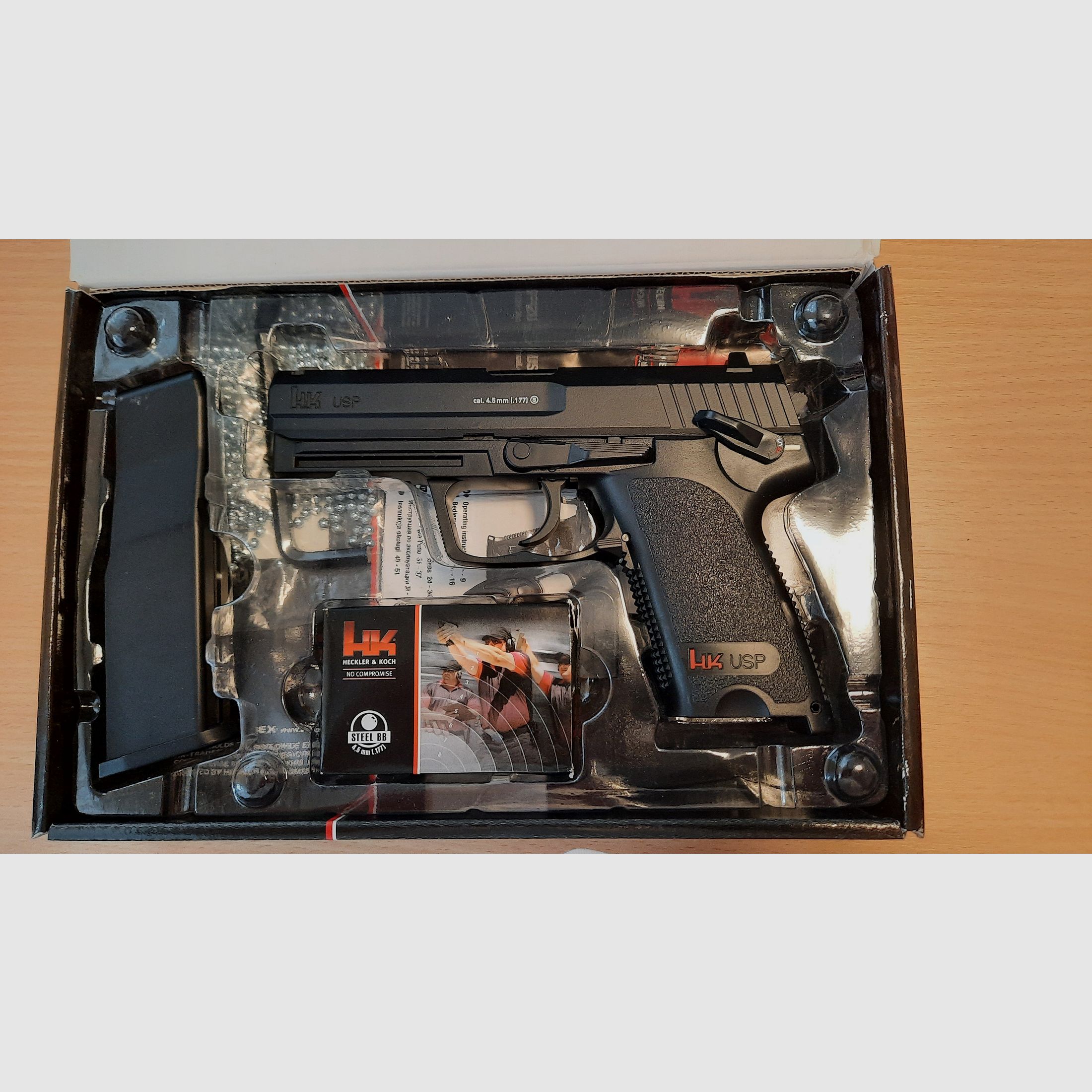 Heckler&Koch USP 4,5mmBB CO² 