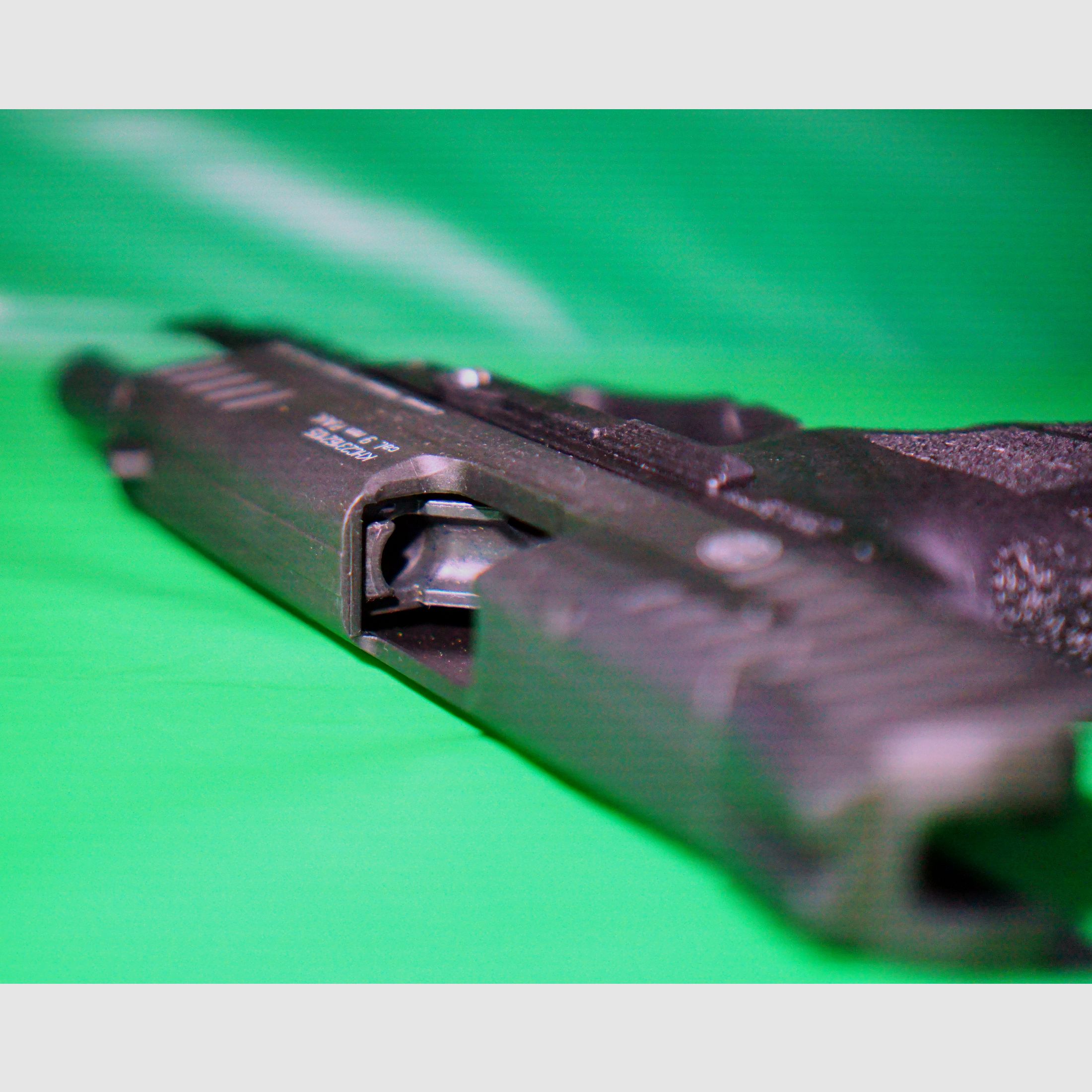 Heckler & Koch P30 Schreckschuss-Pistole 9 mm P.A.K. brüniert (PTB 912)