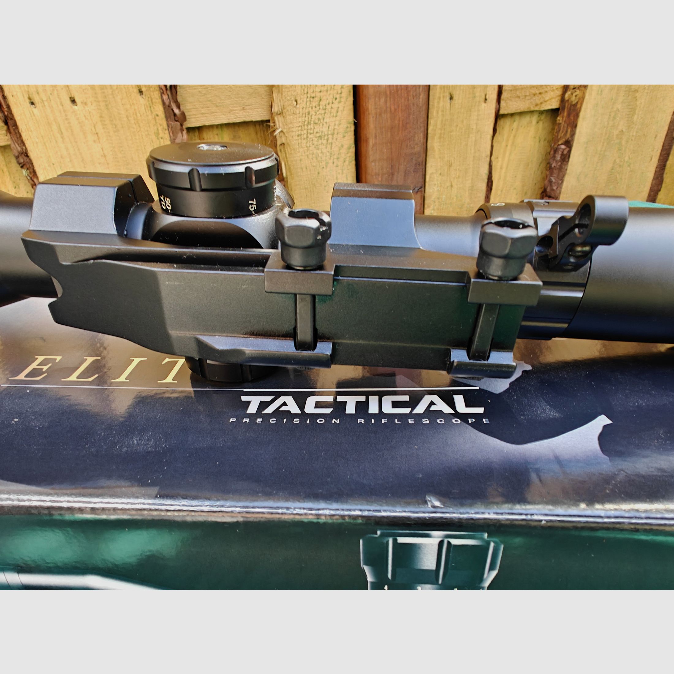 Celownik optyczny Bushnell Elite Tactical 3,5-21x50 DMR II