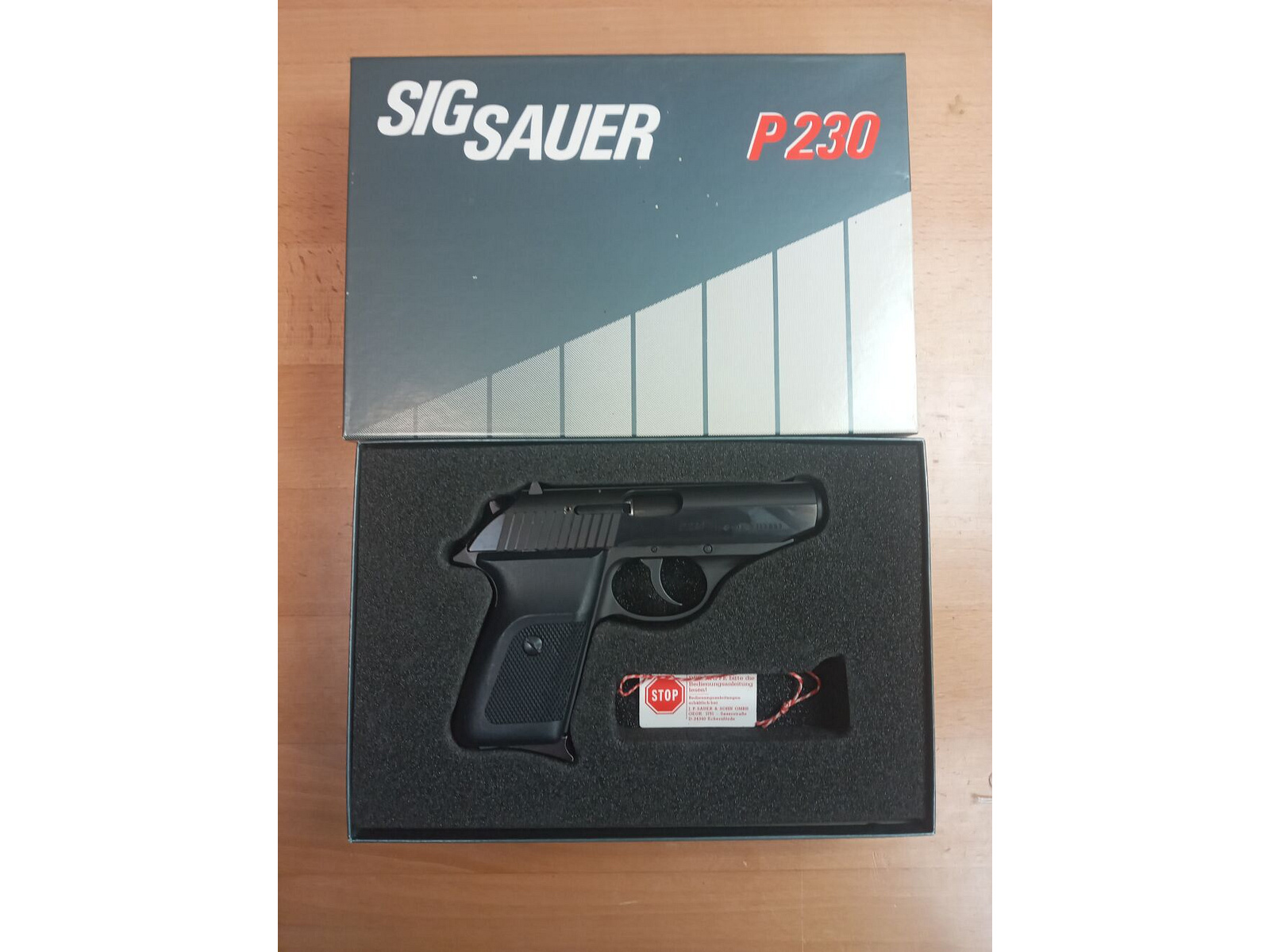 Sig Sauer	 Modell P 230