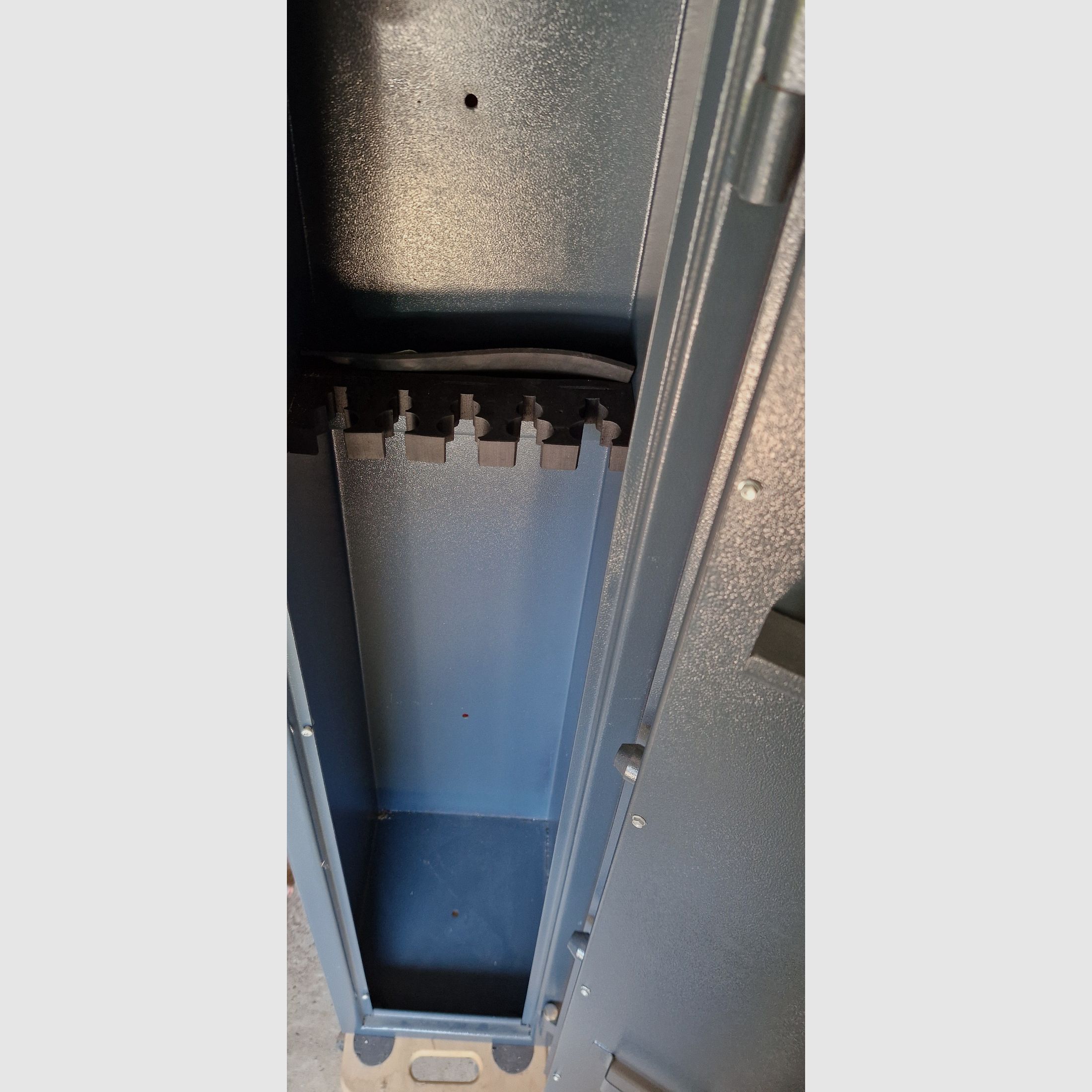 Langwaffenschrank Burg Wächter A 64kg