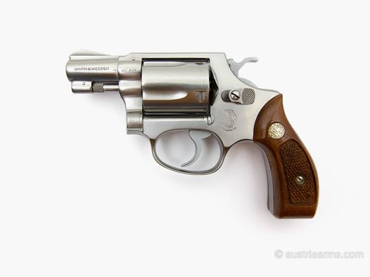 Smith & Wesson Mod. 60 Stainless Deluxe, neuwertiger Klassiker, .38 Special
