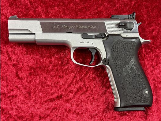 Smith & Wesson 845 Campeón de Objetivo Centro de Rendimiento