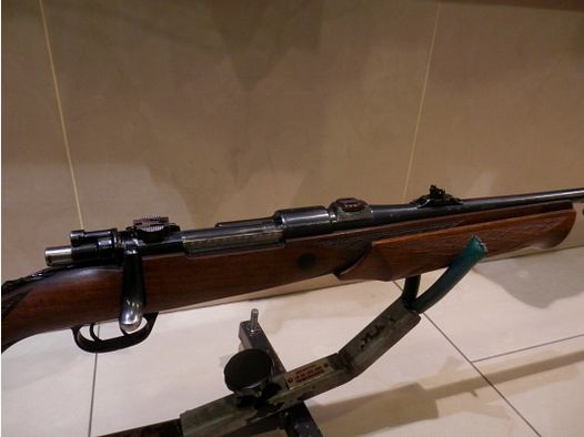 Voere rifle de cerrojo cal. 7x64, muy buen estado
