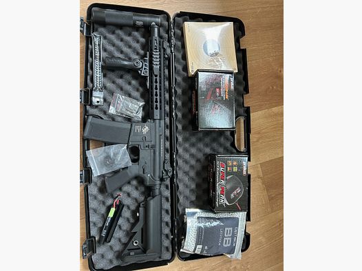 Airsoft assault rifle