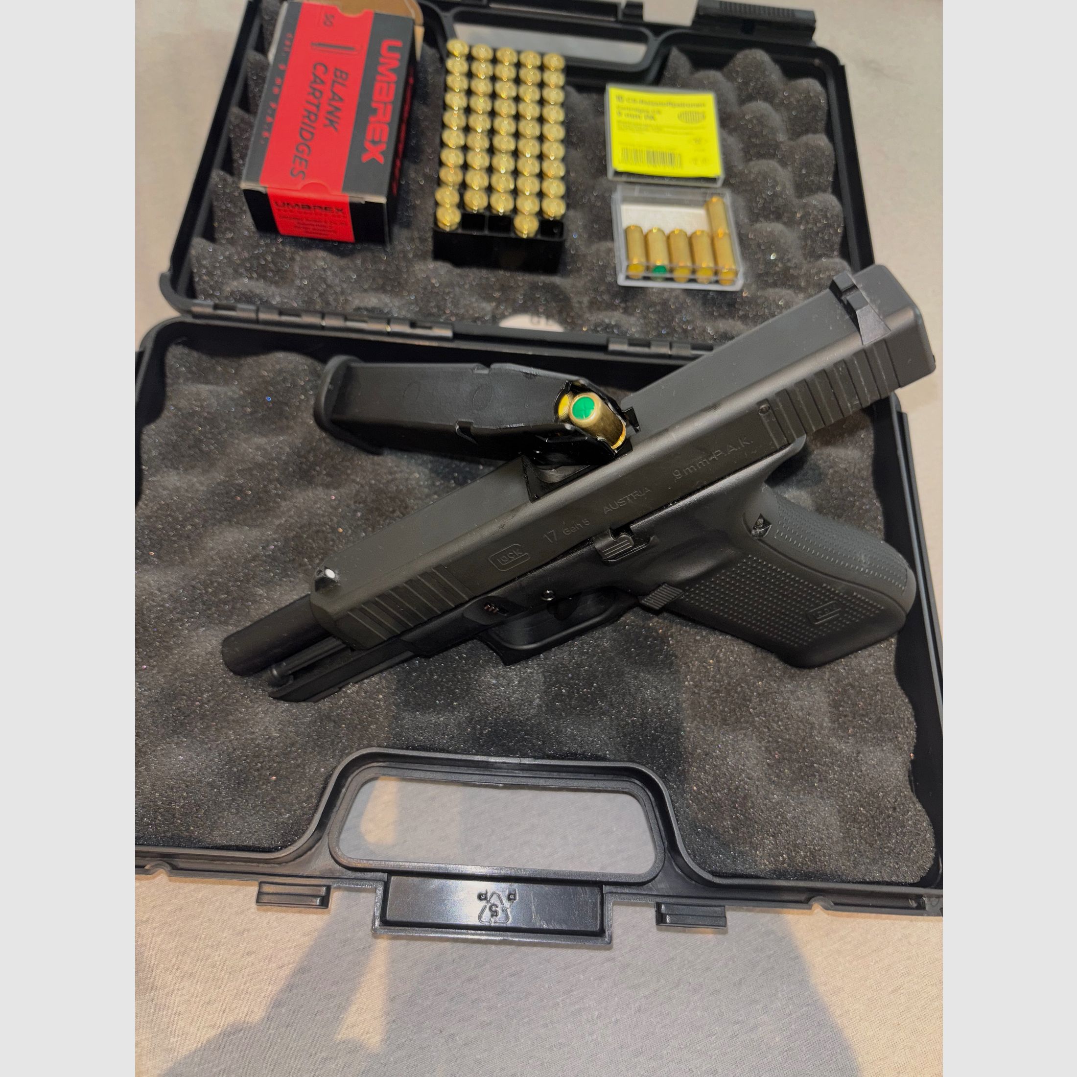 Glock 17 Gen 5 PAK + Munition und Zubehör