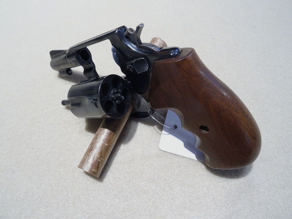 Smith & Wesson 36