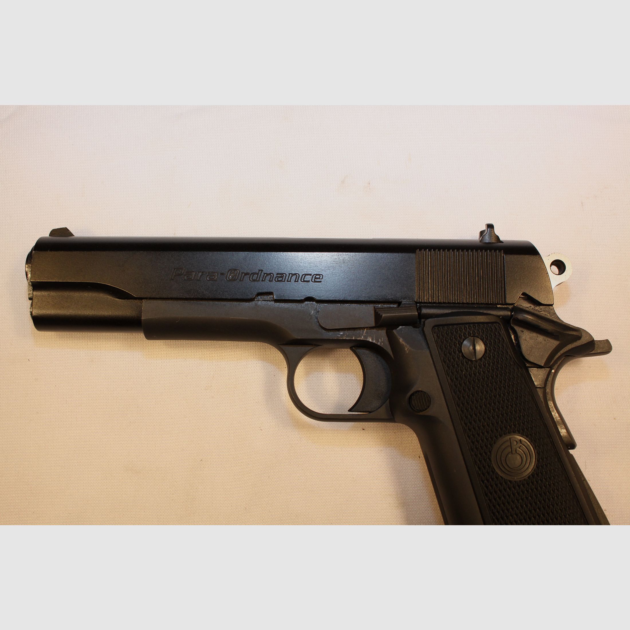 Para Ordonace P14-45 im Kaliber .45ACP.