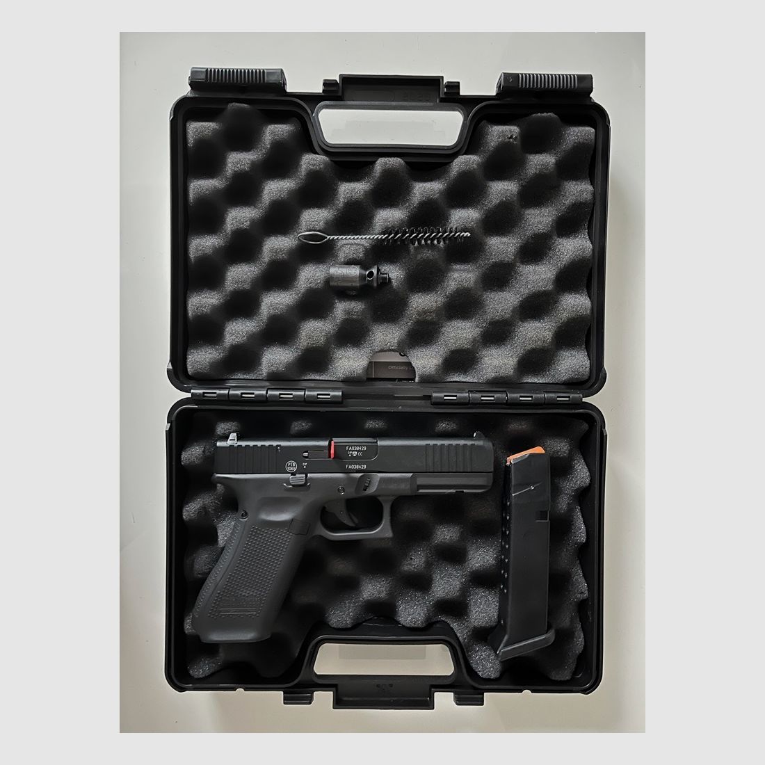UMAREX Glock 17 Gen5 BLK 9mm P.A.K. 17R Schreckschuss - mit Zubehör (nie benutzt) in OVP