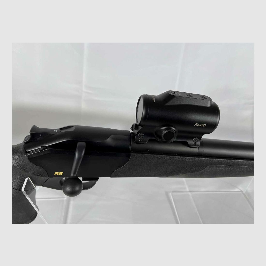 BLASER BLASER R8 Ultimate Silence LL 42 cm 8x57IS + Blaser RD20 Rotpunktvisier