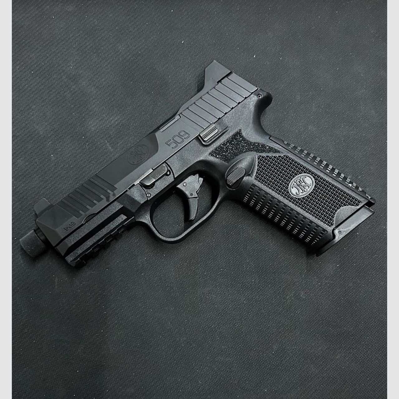 FN HERSTAL – 509 Tactical – Kal. 9×19 – Draadloop 1/2×28, afbeelding 2 van 3